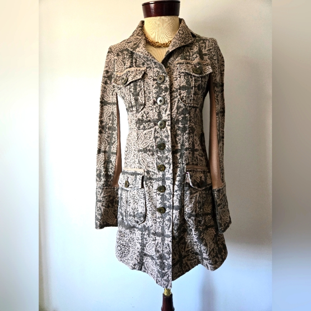 Free People Paisley Patterned Pink And Brown Lightweight Jacket. Size 0